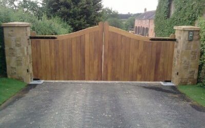 Why Won’t My Garage Door Open or Close? (7 Common Problems & How to Fix Them)